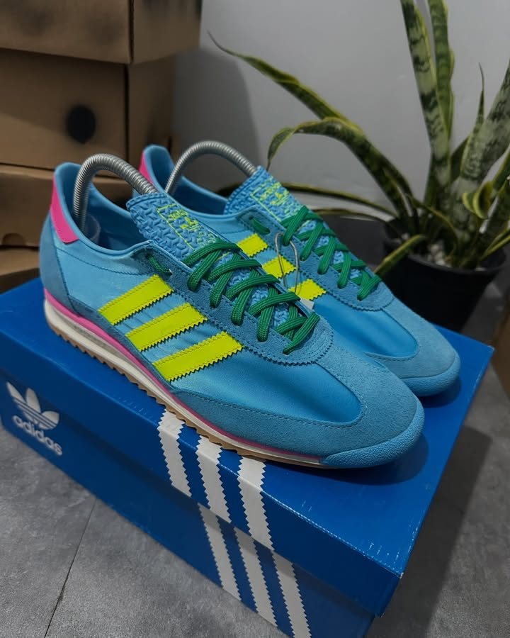 Adidas SL 72
