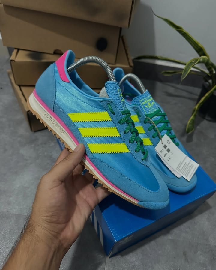 Adidas SL 72