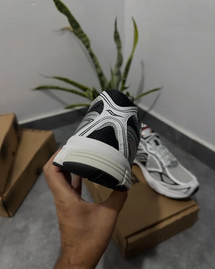 Saucony