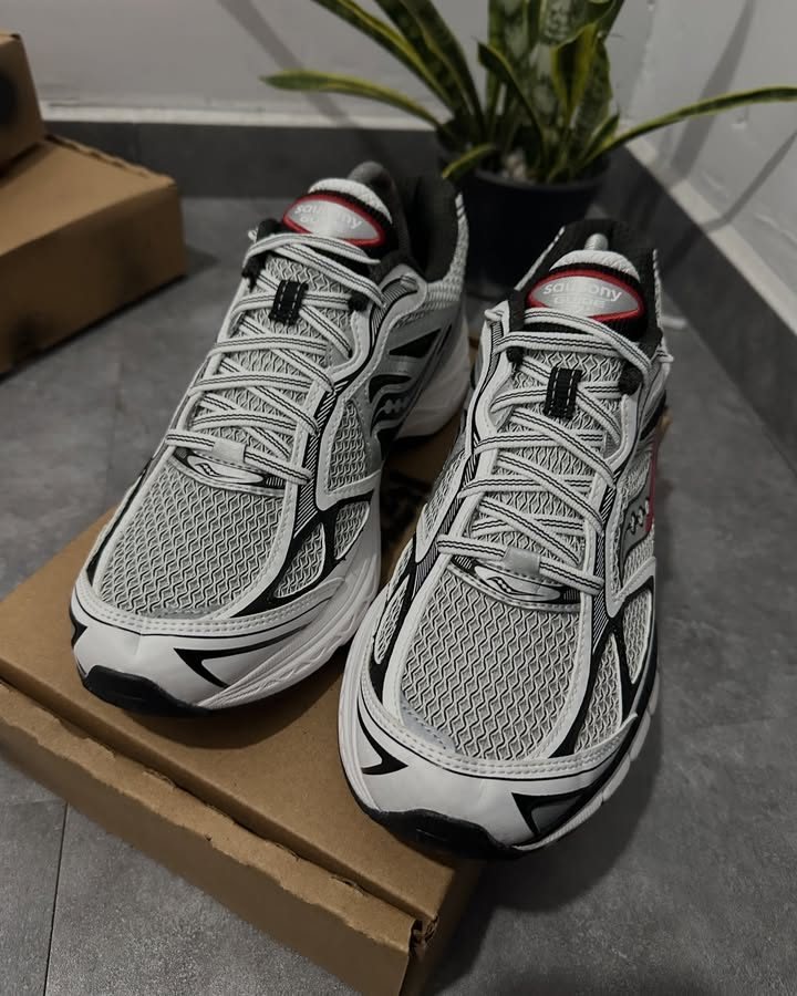 Saucony