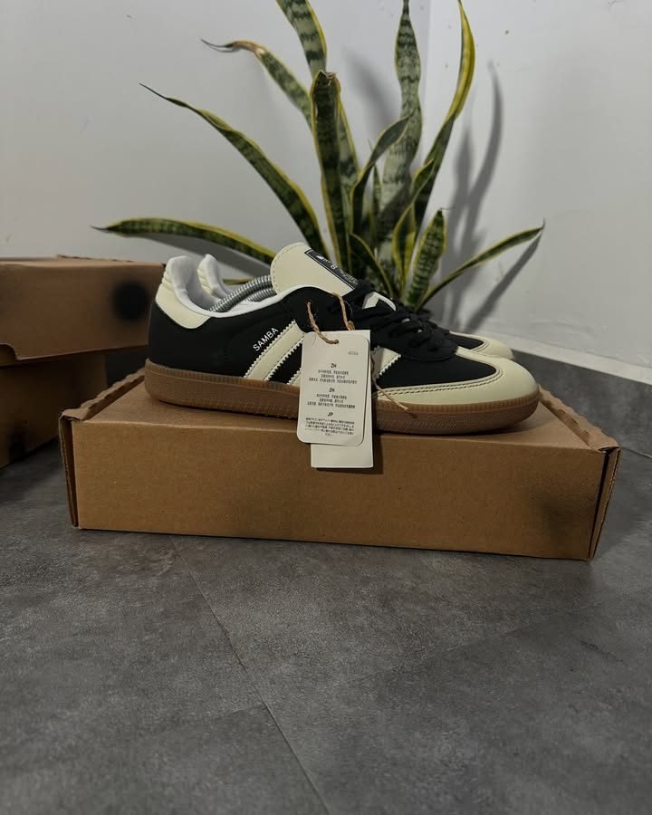 Adidas Samba