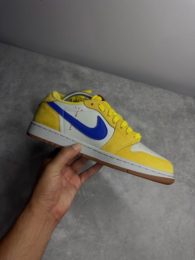 Jordan 1 Low Travis